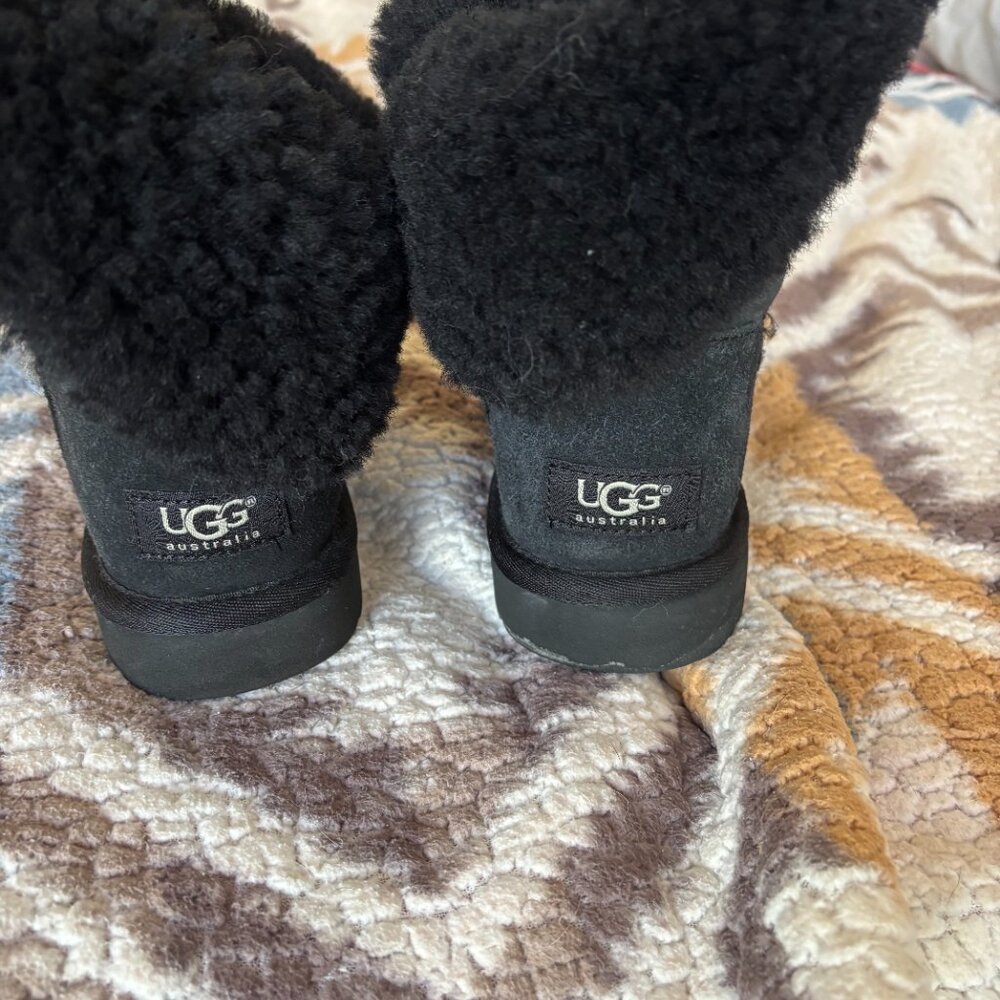 Size 7 Black Bailey Button Uggs - image 4